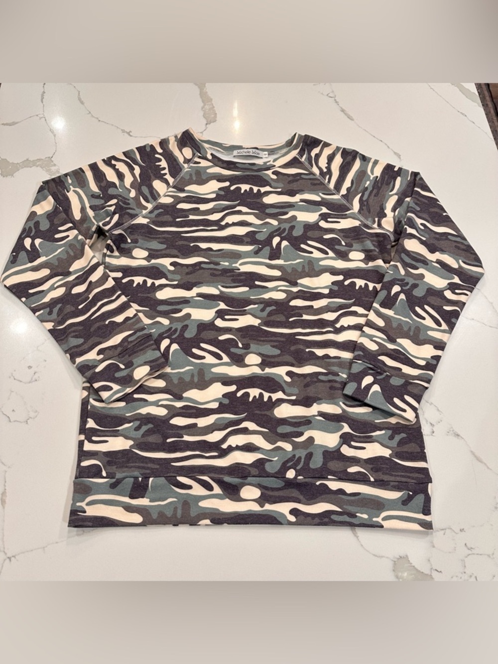 Michelle Mae Buttery Soft Long Sleeve Pullover Top Womens S Camo Print Layering